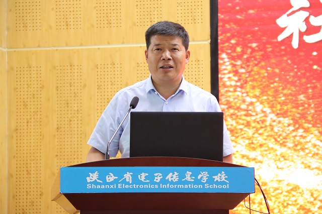 黨委書記顧學福講話.JPG